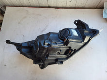 Laden Sie das Bild in den Galerie-Viewer, Frontscheinwerfer Opel Astra J 13253650LH Links Scheinwerfer Headlight SCH1394940634yj