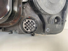 Laden Sie das Bild in den Galerie-Viewer, Frontscheinwerfer Land Rover Freelander DH52-13W029EB Rechts Headlight SCH1396920847px