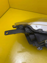 Laden Sie das Bild in den Galerie-Viewer, Frontscheinwerfer Suzuki Sx4 S-Cross 100-17735 Xenon Links Headlight SCH1403972296sm