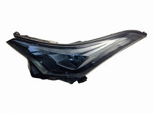 Laden Sie das Bild in den Galerie-Viewer, Frontscheinwerfer Toyota C-Hr 81150F4170 Links Scheinwerfer Headlight SCH1404526388hi