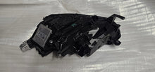 Laden Sie das Bild in den Galerie-Viewer, Frontscheinwerfer Skoda Octavia IV 5E4941016B Full LED Rechts Headlight SCH1405108439kx