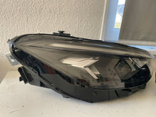 Laden Sie das Bild in den Galerie-Viewer, Frontscheinwerfer VW Passat 3J1941005 3J1941006 LED Ein Satz Headlight SCH1405412248hv