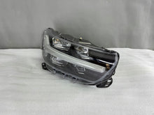 Laden Sie das Bild in den Galerie-Viewer, Frontscheinwerfer Volvo Xc40 31655990 LED Rechts Scheinwerfer Headlight SCH1428966037im