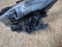 Laden Sie das Bild in den Galerie-Viewer, Frontscheinwerfer Mazda IV BOL5-67890 Links Scheinwerfer Headlight SCH1432704869ji