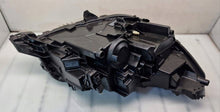 Laden Sie das Bild in den Galerie-Viewer, Frontscheinwerfer Peugeot 2008 II 73312209 9833036380 Links Headlight SCH1435016152nt