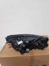 Laden Sie das Bild in den Galerie-Viewer, Frontscheinwerfer BMW 2 Active Tourer U06 5A4224705 Links Scheinwerfer Headlight SCH1435130121kf
