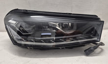 Laden Sie das Bild in den Galerie-Viewer, Frontscheinwerfer Skoda Fabia IV 6VB941016A Rechts Scheinwerfer Headlight SCH1439453550jb