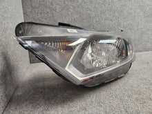 Laden Sie das Bild in den Galerie-Viewer, Frontscheinwerfer Hyundai I20 III 92101Q0050 Links Scheinwerfer Headlight SCH1442508823yr