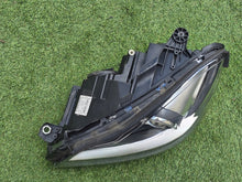 Laden Sie das Bild in den Galerie-Viewer, Frontscheinwerfer Mercedes-Benz W204 A2048204339 LED Links Headlight SCH1459533757oj