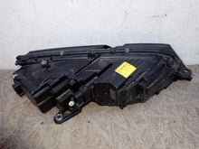 Laden Sie das Bild in den Galerie-Viewer, Frontscheinwerfer Skoda Octavia III 5E1941015D Full LED Links Headlight SCH1459922055dm