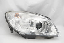 Laden Sie das Bild in den Galerie-Viewer, Frontscheinwerfer Skoda Roomster 247832-00 Rechts Scheinwerfer Headlight SCH1466158719dw