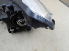 Laden Sie das Bild in den Galerie-Viewer, Frontscheinwerfer Suzuki Vitara I 100-18097 Links Scheinwerfer Headlight SCH1466593793ft