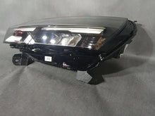 Laden Sie das Bild in den Galerie-Viewer, Frontscheinwerfer Renault Clio I V 260600149R Full LED Links Headlight SCH1469640358xi