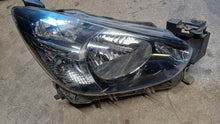 Load image into Gallery viewer, Frontscheinwerfer Mazda 2 Dj DSF32 Rechts Scheinwerfer Headlight SCH1478467108yj