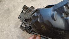 Load image into Gallery viewer, Frontscheinwerfer Mazda 2 Dj DSF32 Rechts Scheinwerfer Headlight SCH1478467108yj