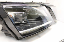Laden Sie das Bild in den Galerie-Viewer, Frontscheinwerfer Skoda Octavia I 5E1941016F Rechts Scheinwerfer Headlight SCH1478984492kg