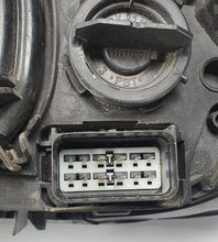 Load image into Gallery viewer, Frontscheinwerfer Volvo C30 30657173 Xenon Rechts Scheinwerfer Headlight SCH1482249308hi