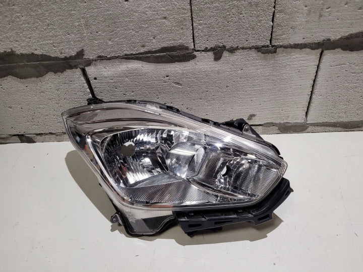 Frontscheinwerfer Suzuki Swift I 35120-52R00-000 Rechts Scheinwerfer Headlight SCH1485709081ma