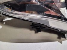 Laden Sie das Bild in den Galerie-Viewer, Frontscheinwerfer Suzuki Swift I 35120-52R00-000 Rechts Scheinwerfer Headlight SCH1485709081ma