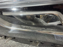 Laden Sie das Bild in den Galerie-Viewer, Frontscheinwerfer Mercedes-Benz W247 A2479063505 LED Links Headlight SCH1487016859ue