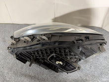 Laden Sie das Bild in den Galerie-Viewer, Frontscheinwerfer Mercedes-Benz W247 A2479063505 LED Links Headlight SCH1487016859ue
