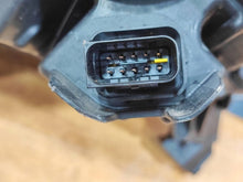 Laden Sie das Bild in den Galerie-Viewer, Frontscheinwerfer Citroën C4 III 9830649480 73243669 LED Links Headlight SCH1490127405uz