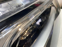 Laden Sie das Bild in den Galerie-Viewer, Frontscheinwerfer Nissan Qashqai I J11 100-19011 Full LED Links Headlight SCH1490836195wf