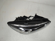 Laden Sie das Bild in den Galerie-Viewer, Frontscheinwerfer Mercedes-Benz A2479062603 LED Rechts Scheinwerfer Headlight SCH1501224745hl
