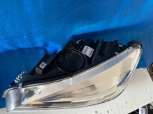 Laden Sie das Bild in den Galerie-Viewer, Frontscheinwerfer BMW 2 F45 F46 7422579-01 Links Scheinwerfer Headlight SCH1507825192ox