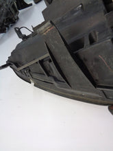 Laden Sie das Bild in den Galerie-Viewer, Frontscheinwerfer Cadillac Escalade 25809364 Rechts Scheinwerfer Headlight SCH1512427969ej