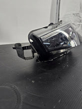Laden Sie das Bild in den Galerie-Viewer, Frontscheinwerfer Skoda Scala 657941015A LED Links Scheinwerfer Headlight SCH1514370597ok