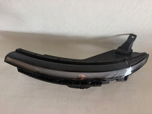 Load image into Gallery viewer, Frontscheinwerfer Hyundai Staria 92207CG000 Links Scheinwerfer Headlight SCH1514712732uv