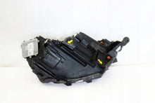 Laden Sie das Bild in den Galerie-Viewer, Frontscheinwerfer Skoda Kamiq 658941015D Rechts Scheinwerfer Headlight SCH1516483817li
