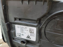 Laden Sie das Bild in den Galerie-Viewer, Frontscheinwerfer Mercedes-Benz W247 A2479069001 LED Rechts Headlight SCH1517048721cb