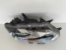 Laden Sie das Bild in den Galerie-Viewer, Frontscheinwerfer Nissan X Trail X-Trail I T32MM Rechts Scheinwerfer Headlight SCH1517681860nd