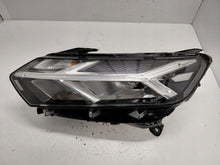 Laden Sie das Bild in den Galerie-Viewer, Frontscheinwerfer Dacia Sandero III Logan 260607161R Links Headlight SCH1518981524ip