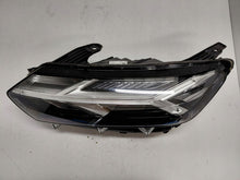 Laden Sie das Bild in den Galerie-Viewer, Frontscheinwerfer Dacia Sandero III Logan 260607161R Links Headlight SCH1518981524ip