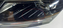 Laden Sie das Bild in den Galerie-Viewer, Frontscheinwerfer Skoda Octavia III 5E1941015 Rechts Scheinwerfer Headlight SCH1524939099ix