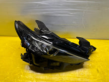 Laden Sie das Bild in den Galerie-Viewer, Frontscheinwerfer Mazda 3 Bp B0J8-67890 Rechts Scheinwerfer Headlight SCH1526514384hb