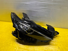 Laden Sie das Bild in den Galerie-Viewer, Frontscheinwerfer Mazda 3 Bp B0J8-67890 Rechts Scheinwerfer Headlight SCH1526514384hb