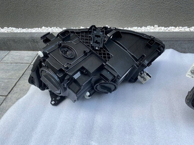 Frontscheinwerfer Mercedes-Benz W176 A1768202761 Ein Satz Scheinwerfer Headlight SCH1535017270lx