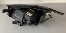 Laden Sie das Bild in den Galerie-Viewer, Frontscheinwerfer Peugeot 3008 9862665180 LED Rechts Scheinwerfer Headlight SCH1544305505rw