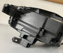 Laden Sie das Bild in den Galerie-Viewer, Frontscheinwerfer Peugeot 3008 9862665180 LED Rechts Scheinwerfer Headlight SCH1544305505rw