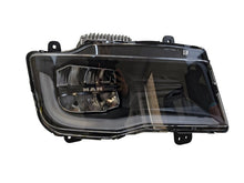 Laden Sie das Bild in den Galerie-Viewer, Frontscheinwerfer Man 81251016822 Rechts Scheinwerfer Headlight SCH1563866000ui