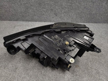 Laden Sie das Bild in den Galerie-Viewer, Frontscheinwerfer Audi E-Tron 89A941036R 89A941035R LED Ein Satz Headlight SCH1569436541ze