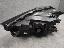 Laden Sie das Bild in den Galerie-Viewer, Frontscheinwerfer Audi E-Tron 89A941036R 89A941035R LED Ein Satz Headlight SCH1569436541ze