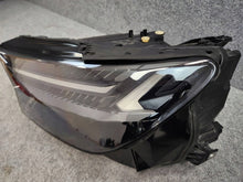 Laden Sie das Bild in den Galerie-Viewer, Frontscheinwerfer Audi E-Tron 89A941036R 89A941035R LED Ein Satz Headlight SCH1569436541ze