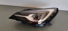 Load image into Gallery viewer, Frontscheinwerfer Opel Astra 39218025 Xenon Links Scheinwerfer Headlight SCH1572399010am