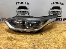 Laden Sie das Bild in den Galerie-Viewer, Frontscheinwerfer Kia Ceed J79211010 Links Scheinwerfer Headlight SCH1572706889uu