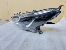 Laden Sie das Bild in den Galerie-Viewer, Frontscheinwerfer Toyota Corolla 16-183 Links Scheinwerfer Headlight SCH1579416194sm